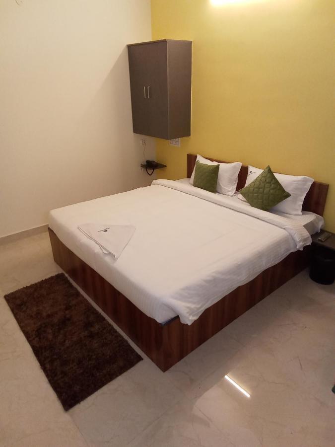 Pph Living Royal Pride Bed & Breakfast Madurai Exterior photo